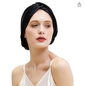 Silk sleep bonnet